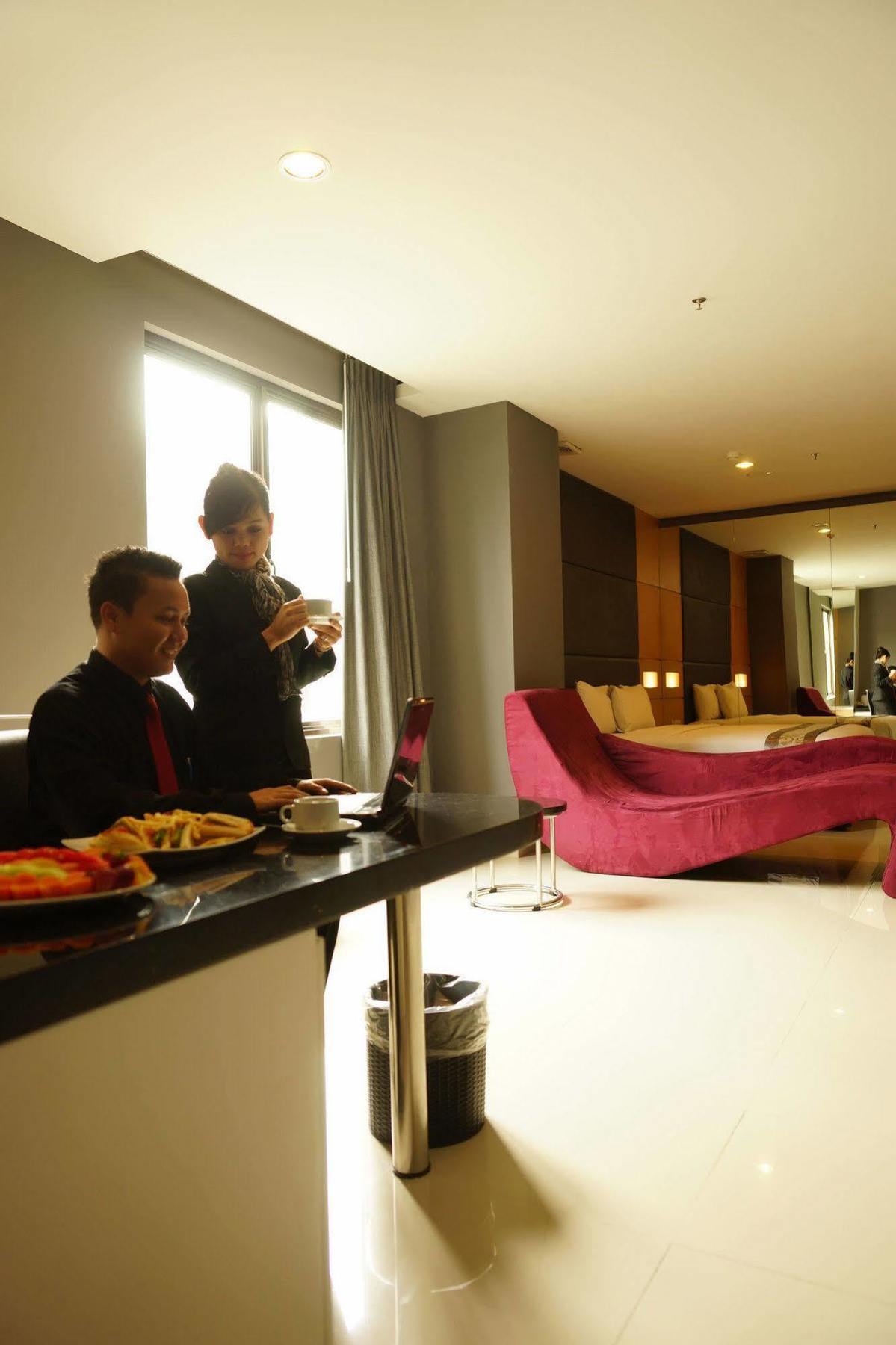 B Fashion Hotel Dżakarta Zewnętrze zdjęcie