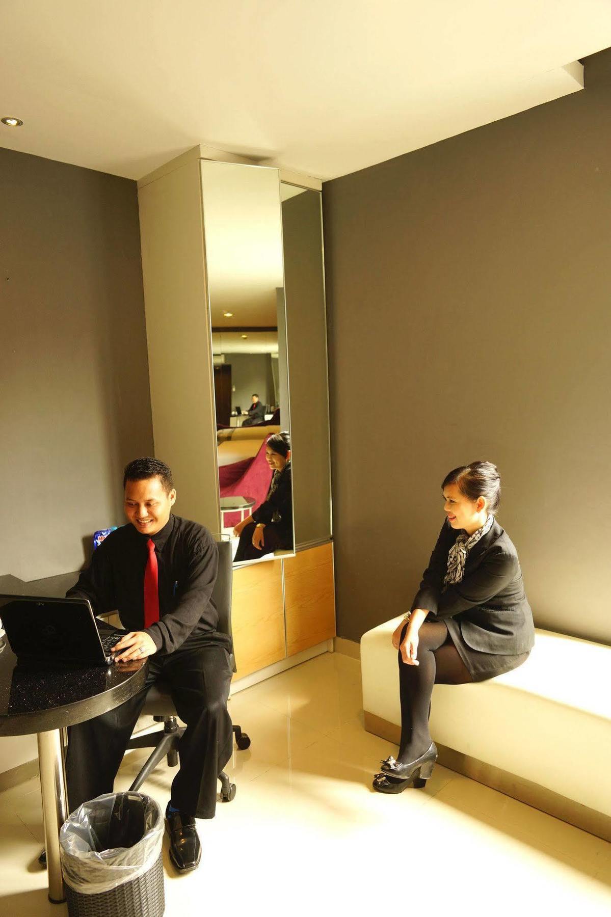 B Fashion Hotel Dżakarta Zewnętrze zdjęcie